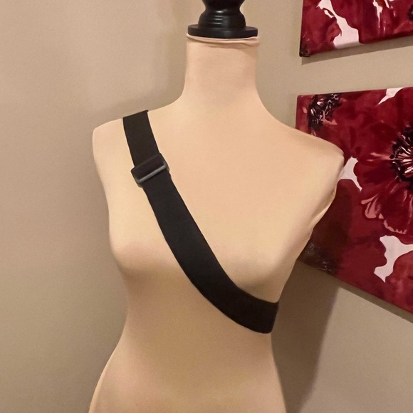 The Earth Company Natural Paper
Shoulder Bag ECO Friendly - Picture 7 of 7